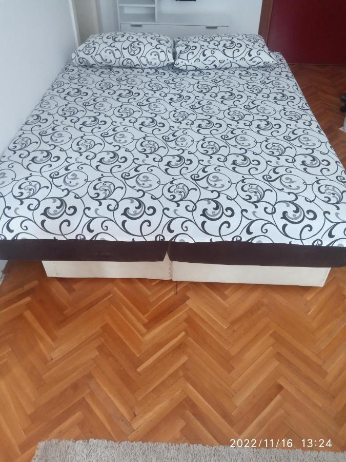 Mm2 Leilighet Novi Sad Eksteriør bilde