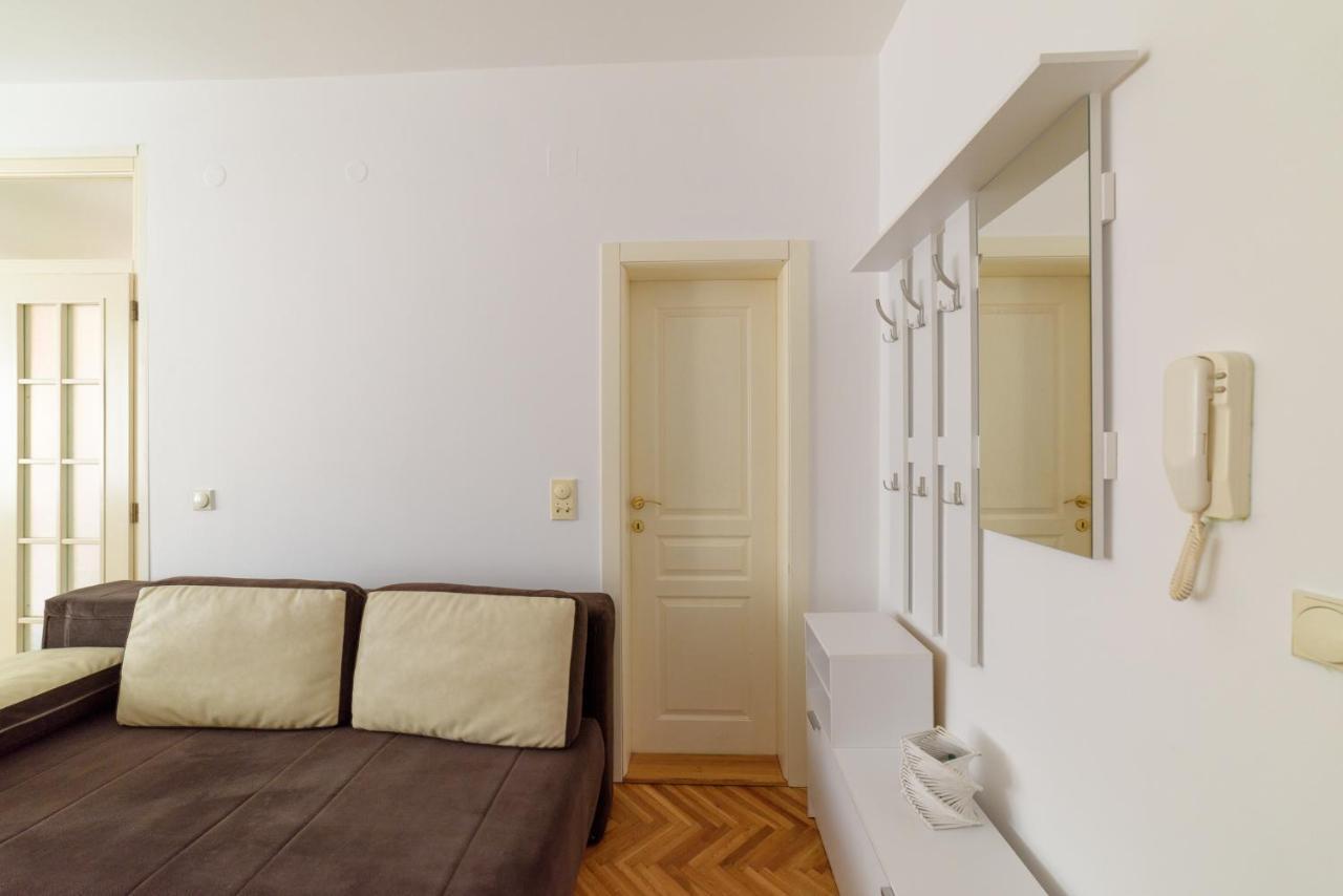 Mm2 Leilighet Novi Sad Eksteriør bilde