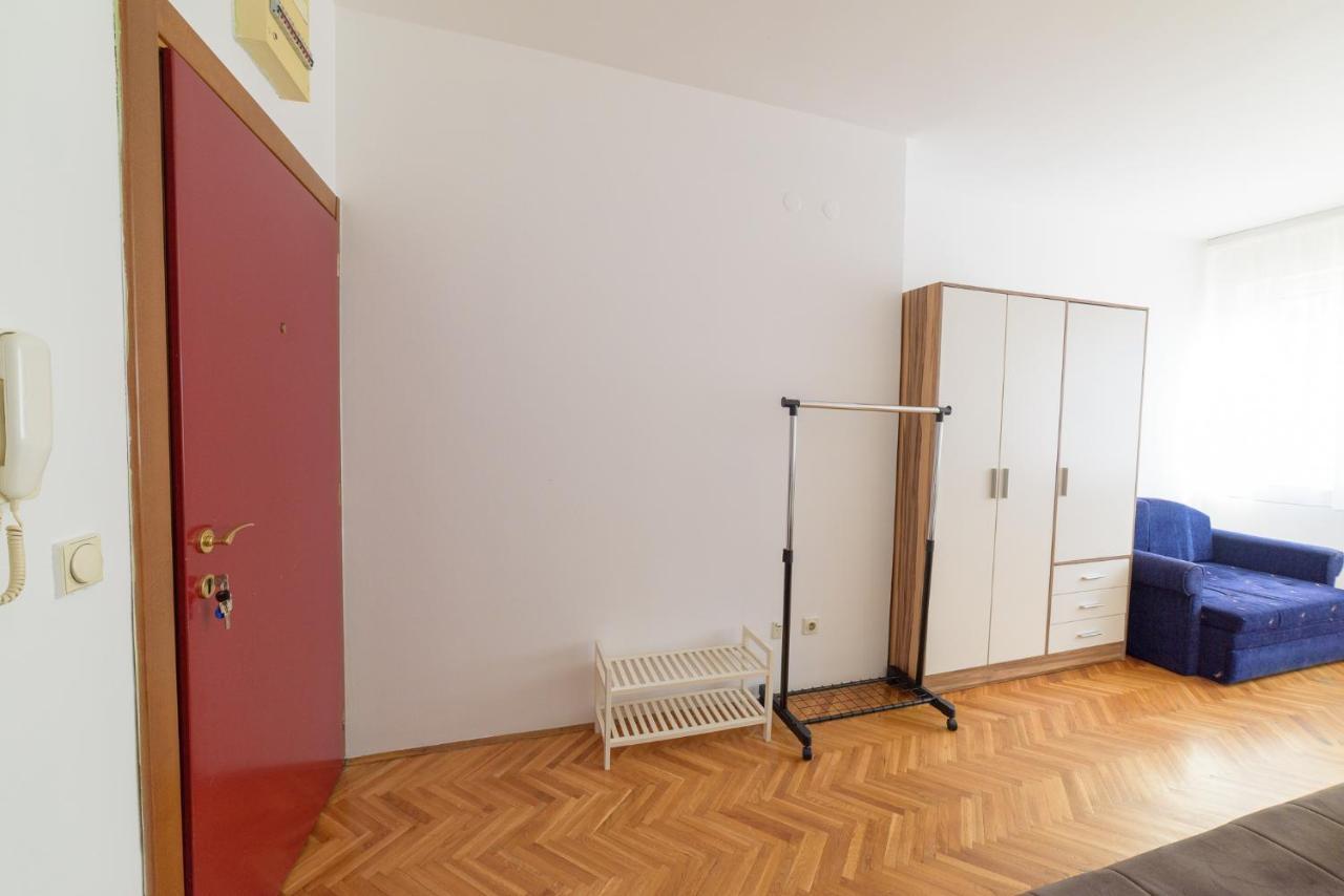 Mm2 Leilighet Novi Sad Eksteriør bilde